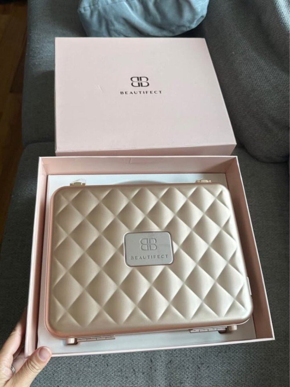Beautifect box in rose gold